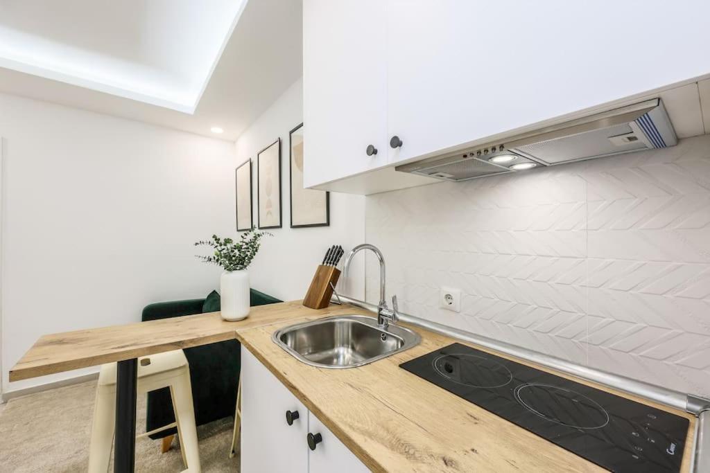 מדריד Luxe Apartment In Tetuan מראה חיצוני תמונה